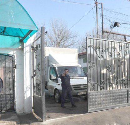 Pronunţare amânată în cazul deţinutului evadat să-şi vadă mama
